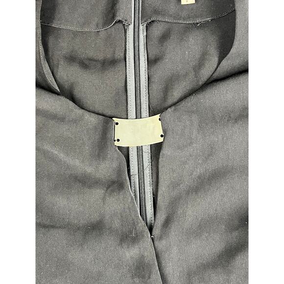 DKNY Women’s Black Romper Shorts Outfit Size 8 Elegant One Piece Excellent - Picture 3 of 8